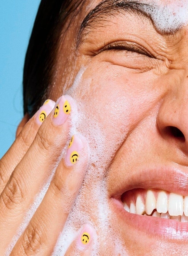 elf e.l.f. Holy Hydration! Clean Freak Daily Cleanser – Gentle, Hydrating Face Wash for All Skin Types, 162 mL - Image 4